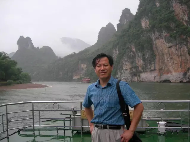 读陈师超的书法---质朴的 自然的——